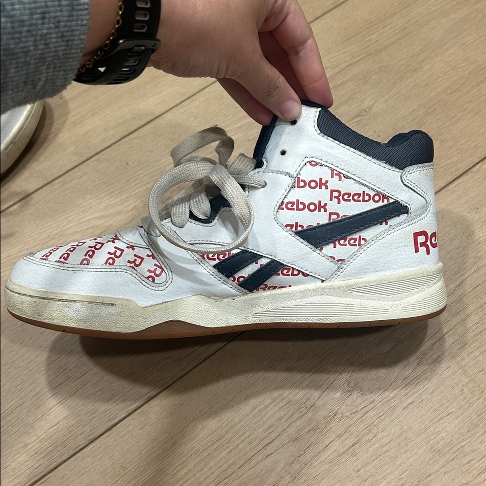 Retro Reebok Mids Size 6 - Picture 9 of 14